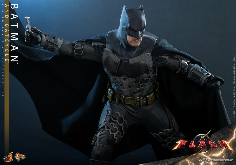 Load image into Gallery viewer, Hot Toys - The Flash (2023) - Batman and Batcycle
