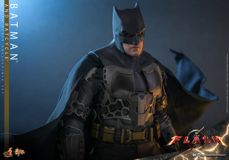 Load image into Gallery viewer, Hot Toys - The Flash (2023) - Batman and Batcycle
