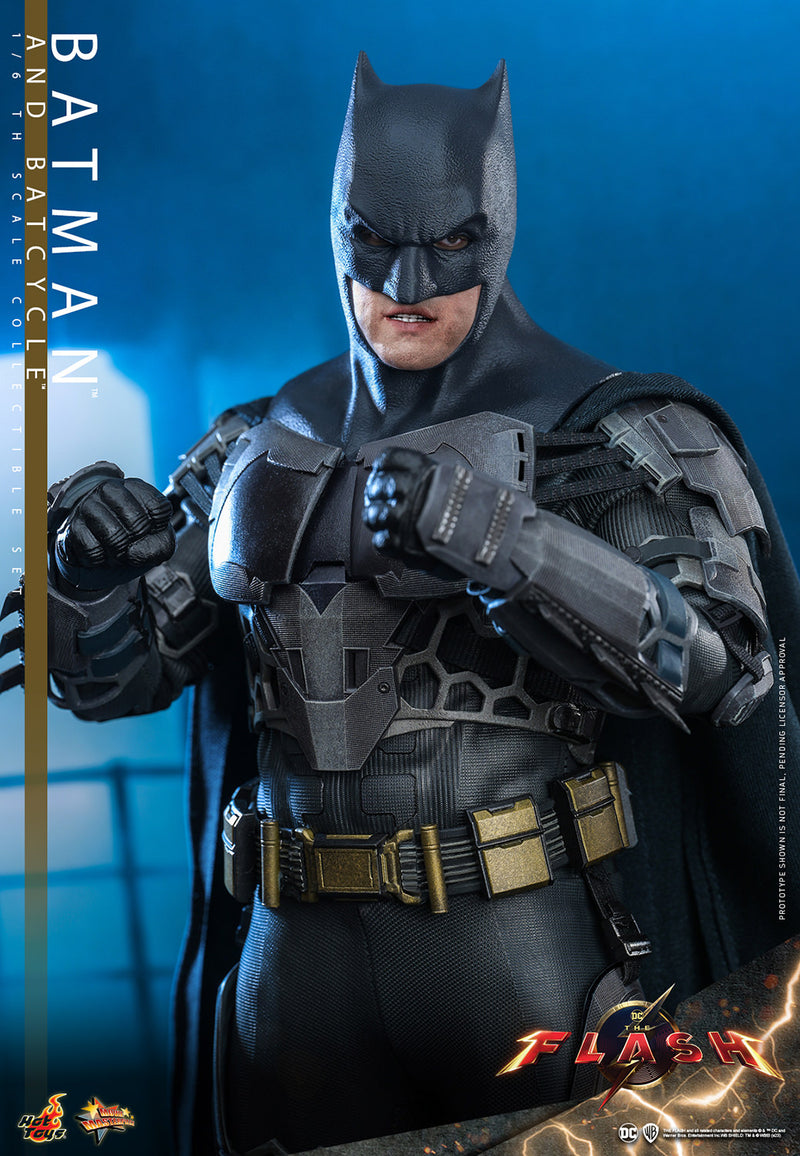 Load image into Gallery viewer, Hot Toys - The Flash (2023) - Batman and Batcycle
