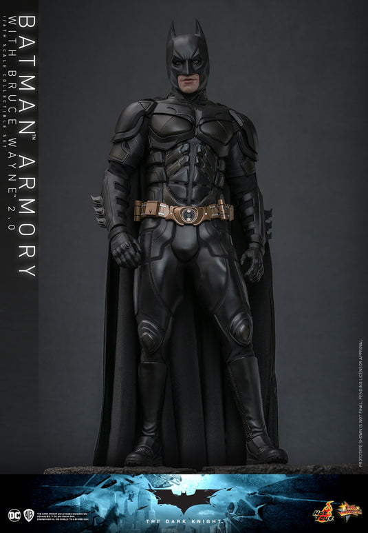 Hot Toys - The Dark Knight - Batman Armory with Bruce Wayne (2.0)