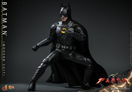 Hot Toys - The Flash (2023) - Batman (Modern Suit)