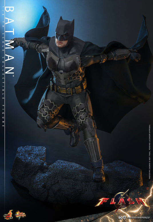 Hot Toys - The Flash (2023) - Batman