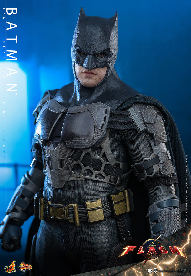 Load image into Gallery viewer, Hot Toys - The Flash (2023) - Batman
