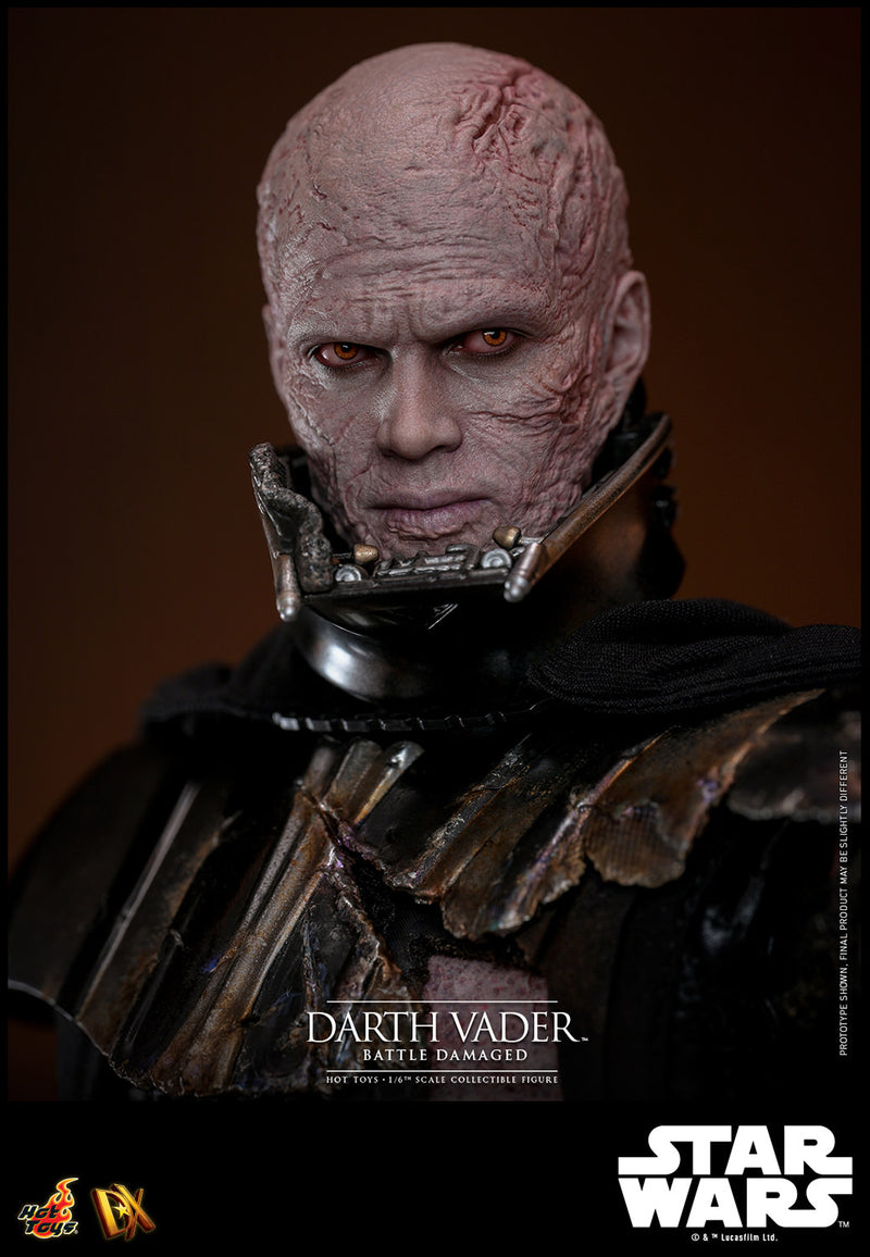 Load image into Gallery viewer, Hot Toys - Star Wars - Darth Vader (Battle Damaged)
