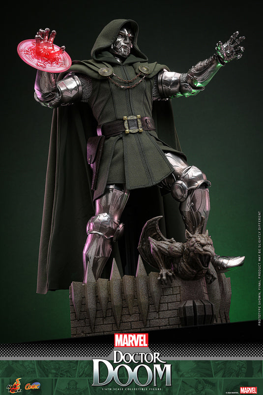 Hot Toys - Marvel Comics - Doctor Doom