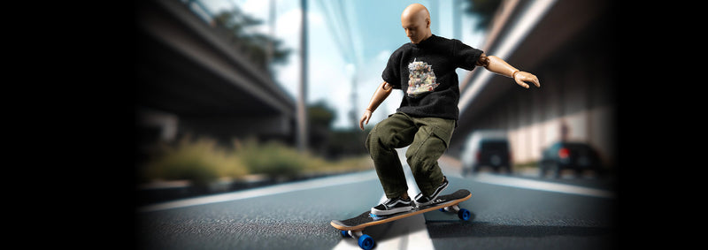 Load image into Gallery viewer, DID - 1/12 Palm Hero Simply Fun Series - The Skateboarder
