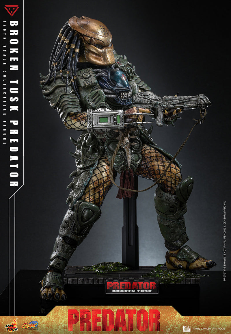 Load image into Gallery viewer, Hot Toys - Predator - Broken Tusk Predator
