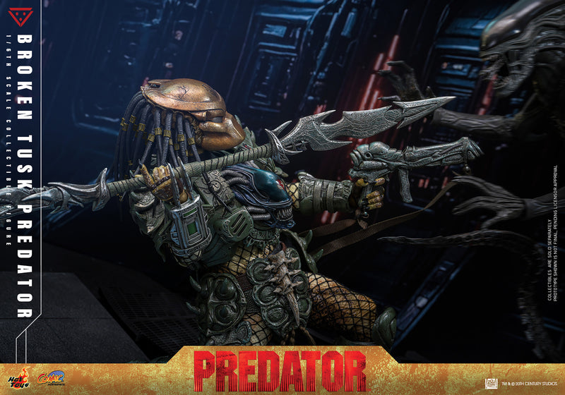 Load image into Gallery viewer, Hot Toys - Predator - Broken Tusk Predator
