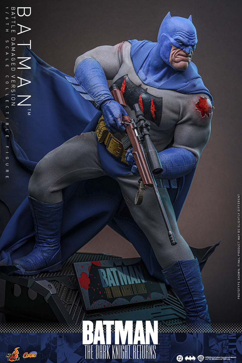 Load image into Gallery viewer, Hot Toys - Batman: The Dark Knight Returns - Batman (Battle Damaged Version)
