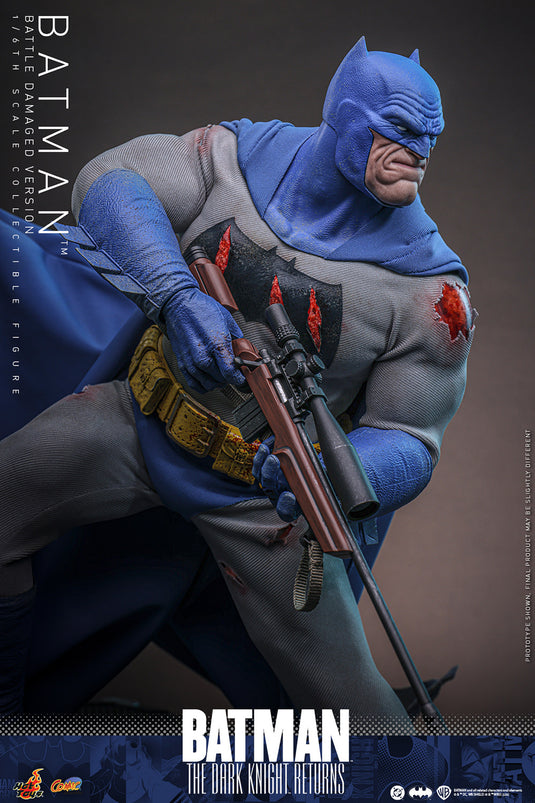 Hot Toys - Batman: The Dark Knight Returns - Batman (Battle Damaged Version)