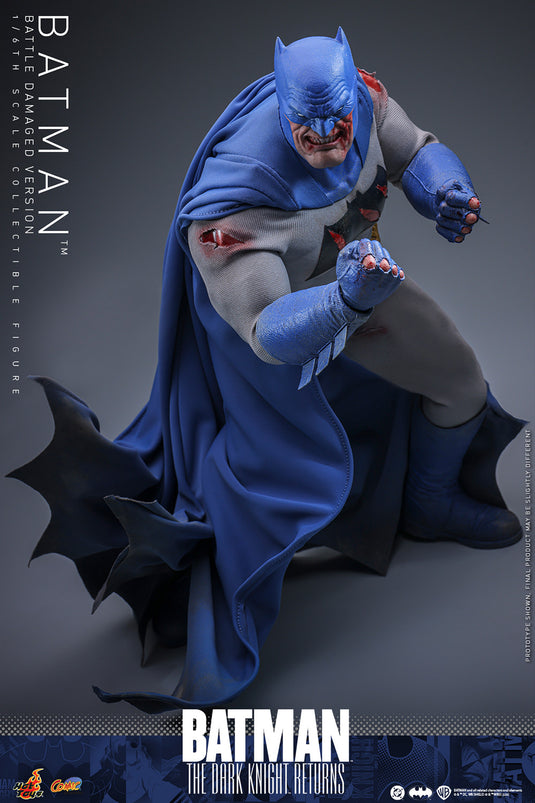 Hot Toys - Batman: The Dark Knight Returns - Batman (Battle Damaged Version)