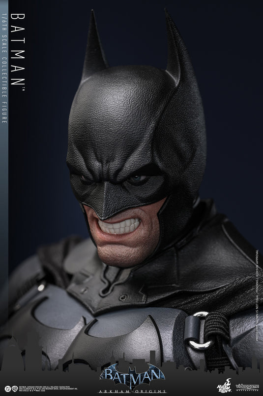 Hot Toys - Batman: Arkham Origins - Batman