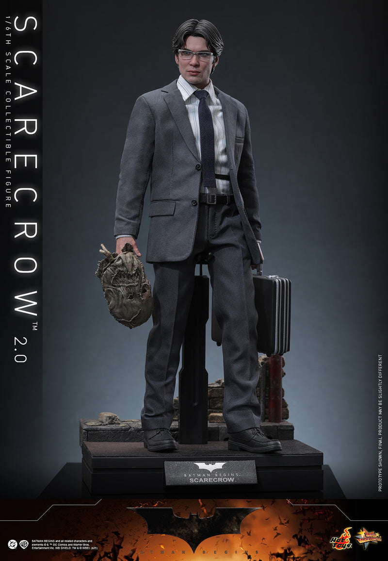 Load image into Gallery viewer, Hot Toys - Batman Begins - Scarecrow (2.0)
