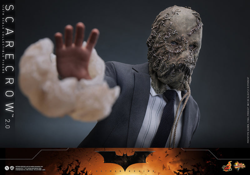 Load image into Gallery viewer, Hot Toys - Batman Begins - Scarecrow (2.0)
