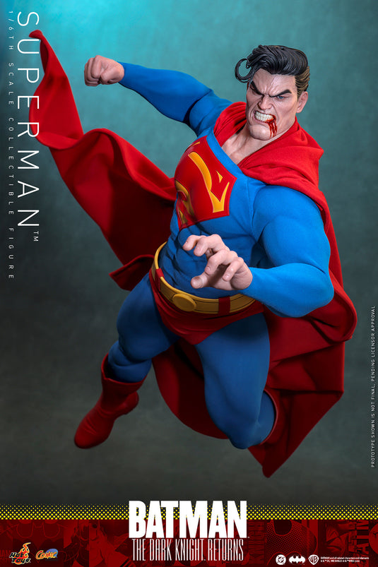 Hot Toys - Batman: The Dark Knight Returns - Superman