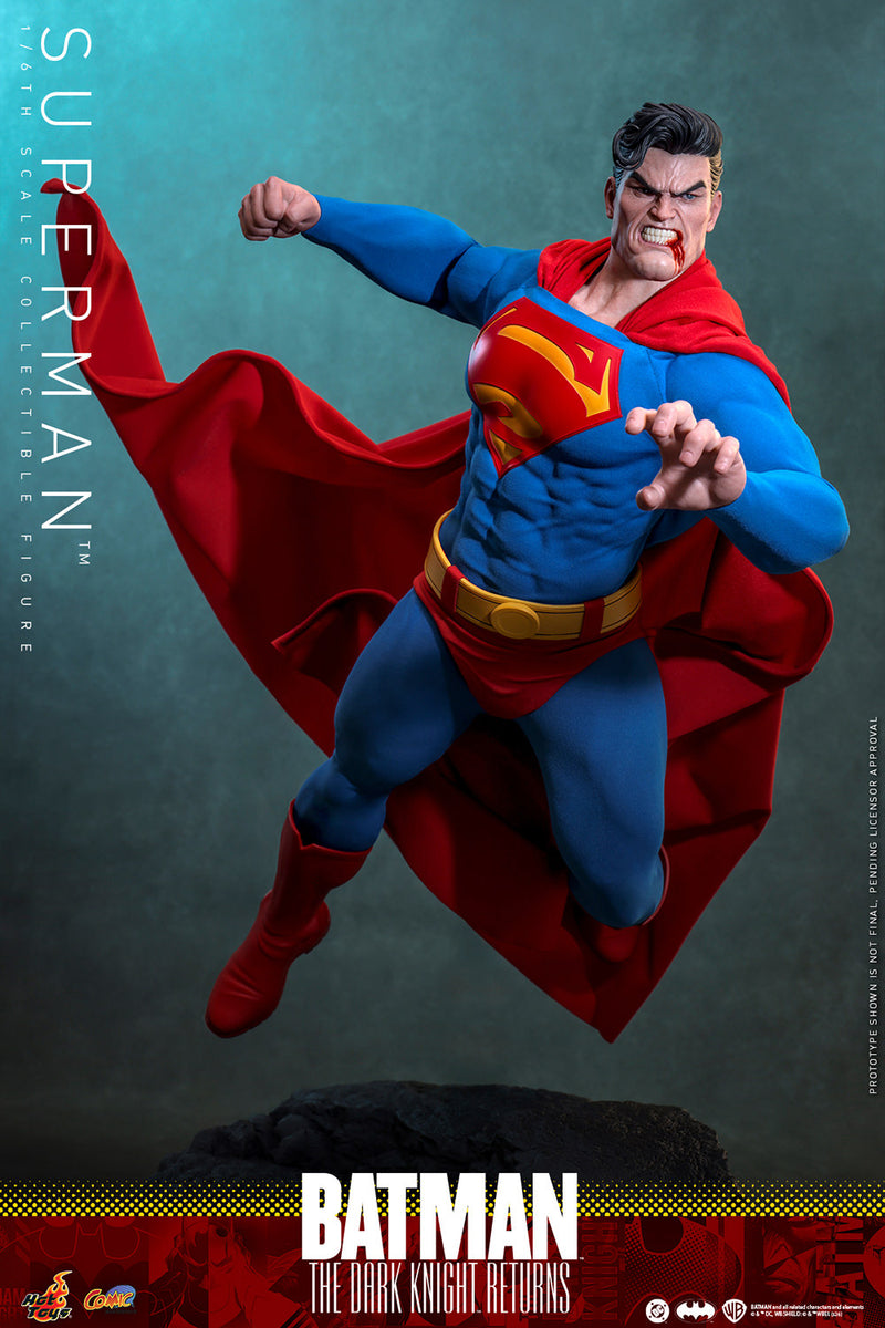 Load image into Gallery viewer, Hot Toys - Batman: The Dark Knight Returns - Superman
