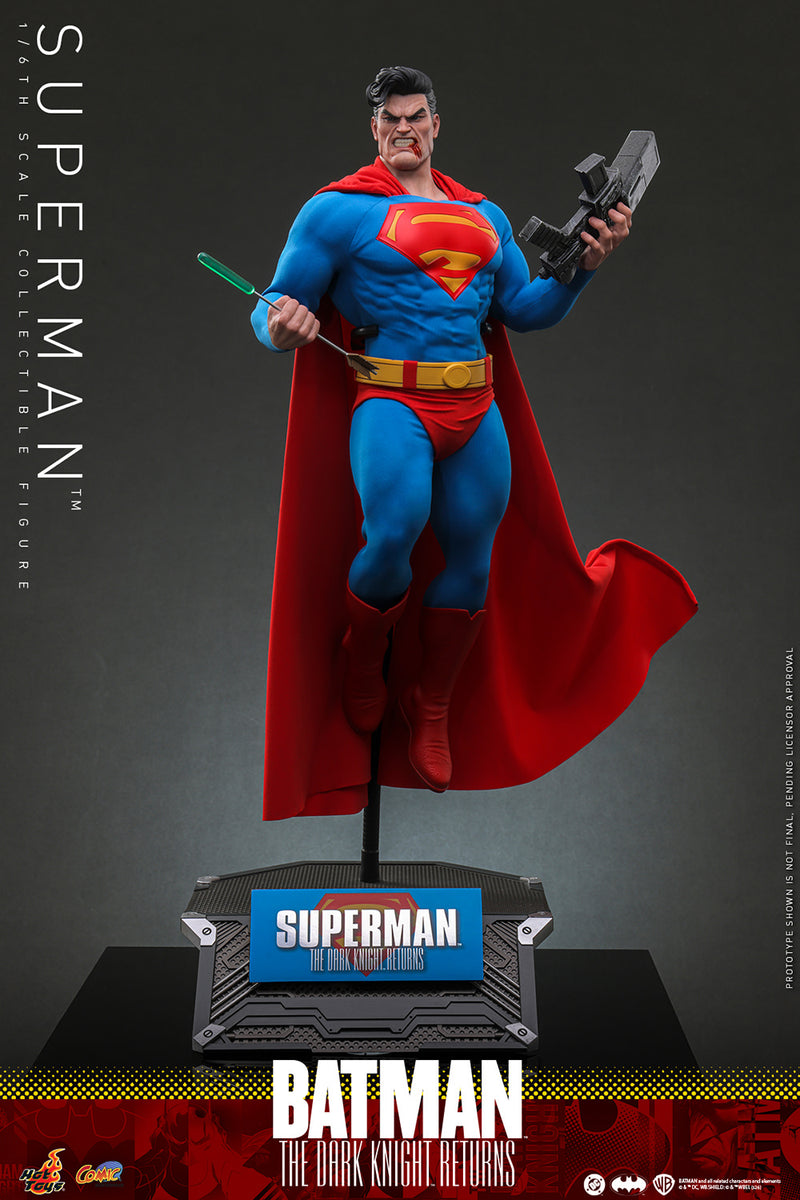 Load image into Gallery viewer, Hot Toys - Batman: The Dark Knight Returns - Superman
