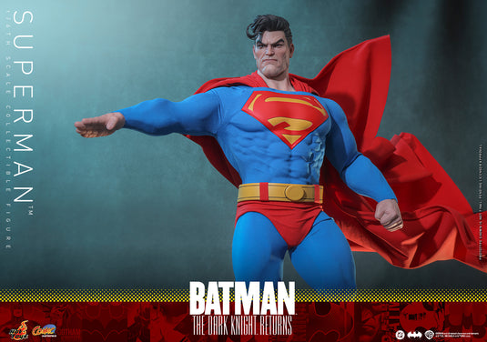 Hot Toys - Batman: The Dark Knight Returns - Superman