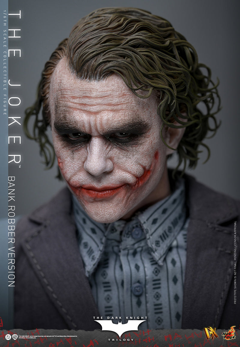 Load image into Gallery viewer, Hot Toys - The Dark Knight - The Joker (Bank Robber Ver.)

