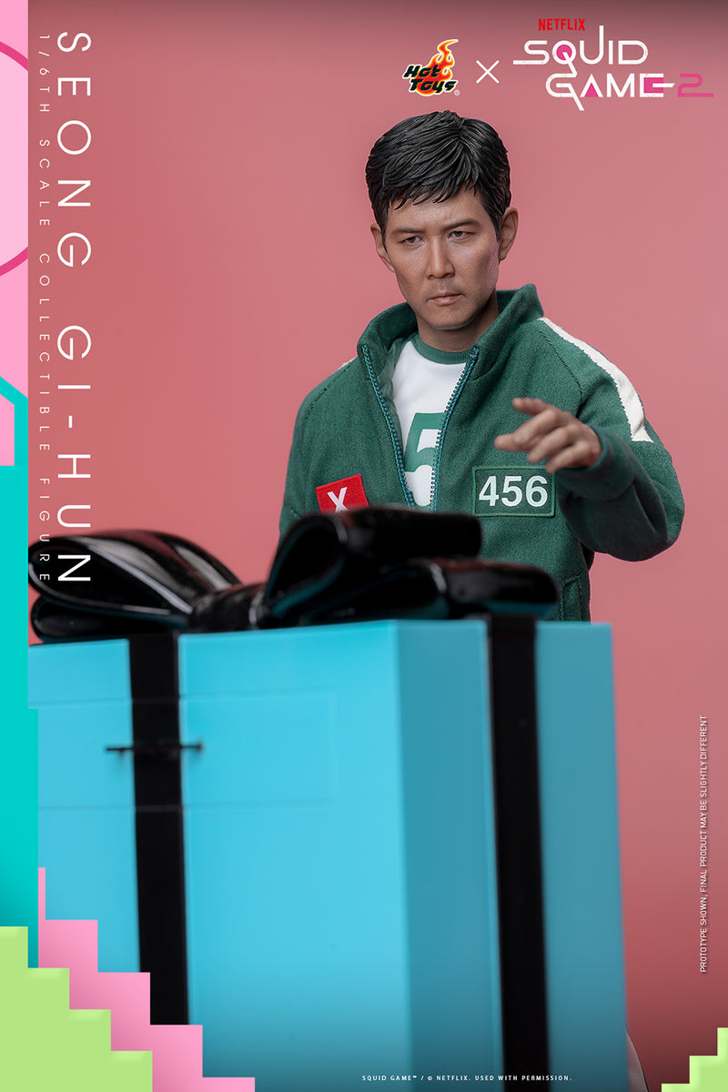 Load image into Gallery viewer, Hot Toys - Squid Game: Seong Gi-hun
