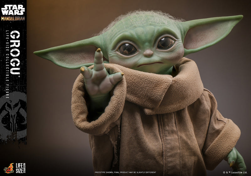 Load image into Gallery viewer, Hot Toys - Star Wars: The Mandalorian - Grogu Life-Size Figure
