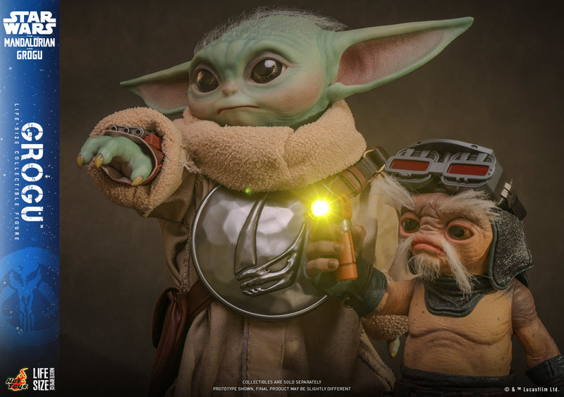 Load image into Gallery viewer, Hot Toys - Star Wars: The Mandalorian &amp; Grogu - Grogu Life-SIze Figure (LMS016)
