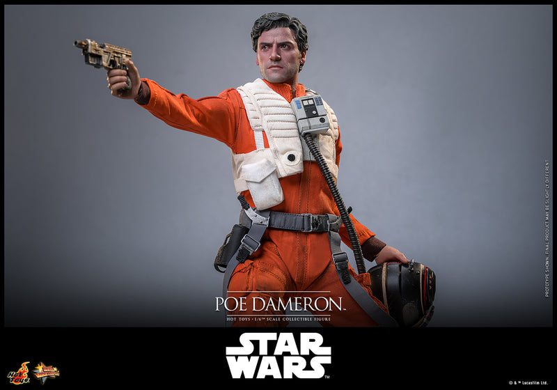 Load image into Gallery viewer, Hot Toys - Star Wars: The Force Awakens
