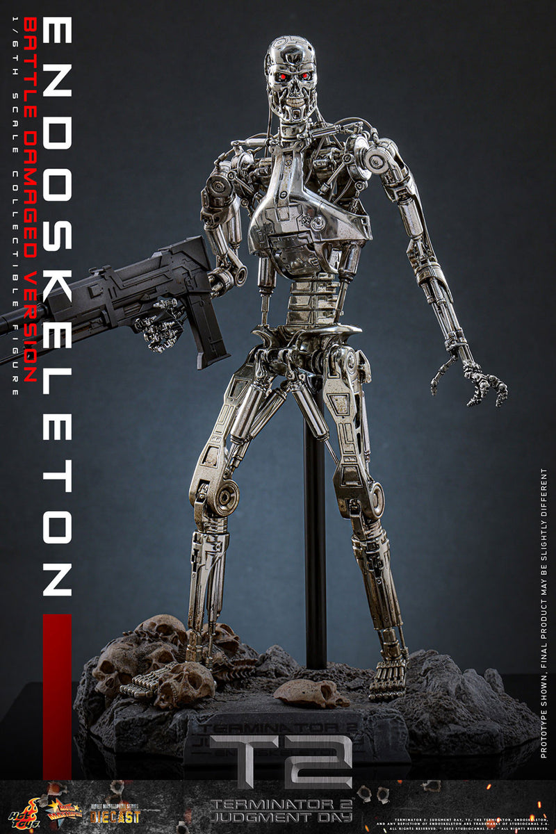 Load image into Gallery viewer, Hot Toys - Terminator 2: Judgement Day - Endoskeleton (Battle Damaged Version)
