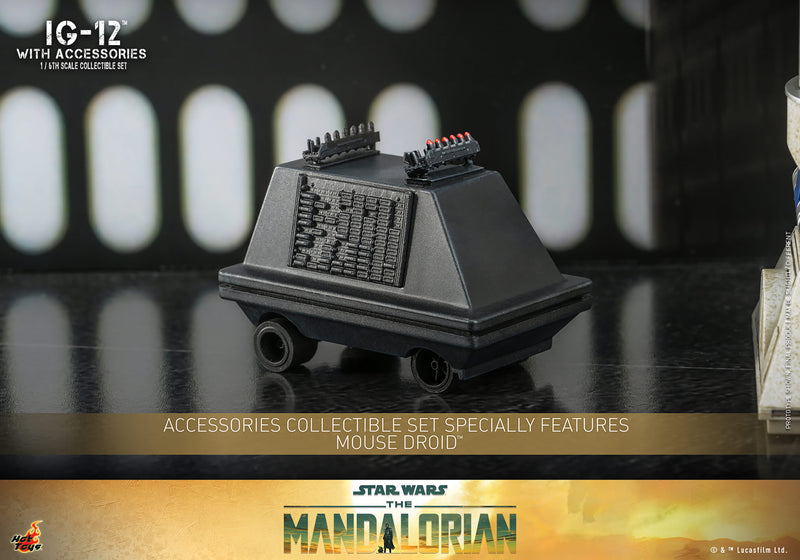 Load image into Gallery viewer, Hot Toys - Star Wars The Mandalorian - IG-12 With Accessories
