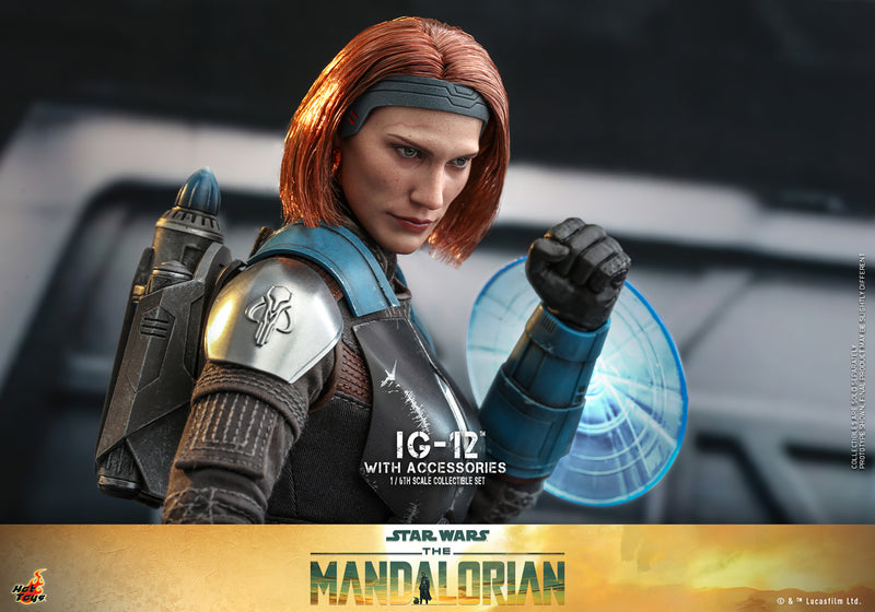 Load image into Gallery viewer, Hot Toys - Star Wars The Mandalorian - IG-12 With Accessories
