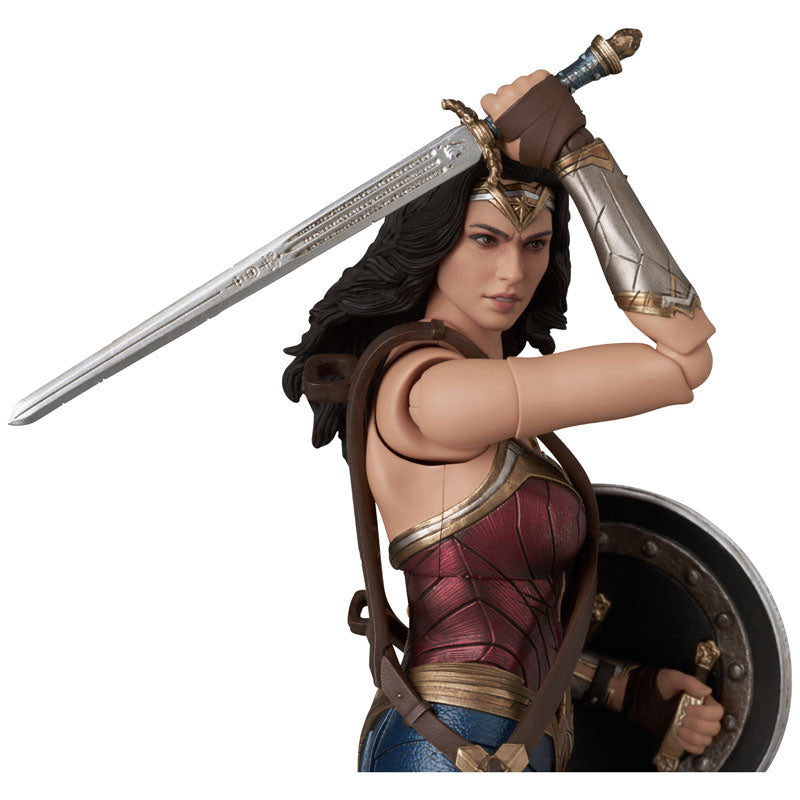 Load image into Gallery viewer, MAFEX Zack Snyder's Justice League - No. 296 Wonder Woman
