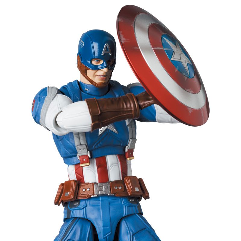 Load image into Gallery viewer, MAFEX Captain America: The Winter Soldier - No. 220 Captain America (Classic Suit)
