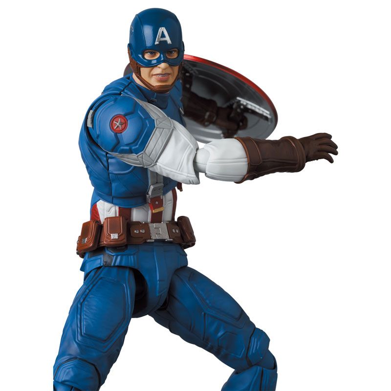 Load image into Gallery viewer, MAFEX Captain America: The Winter Soldier - No. 220 Captain America (Classic Suit)
