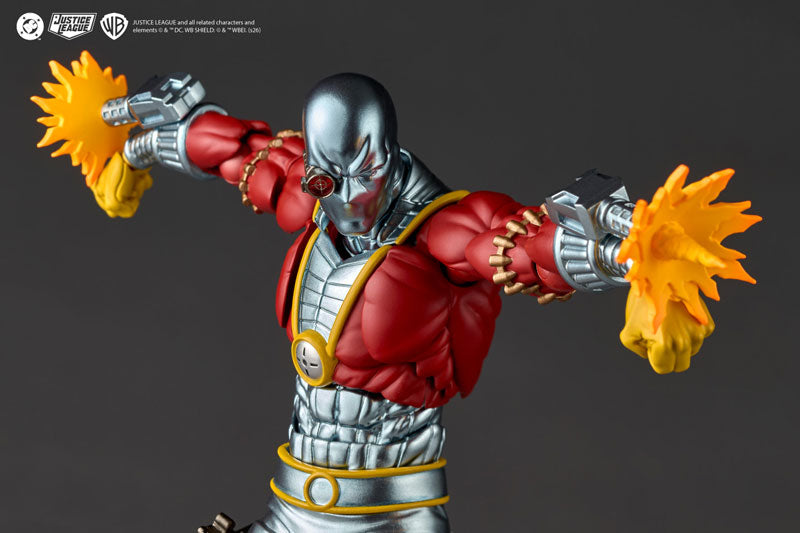Load image into Gallery viewer, Kaiyodo - Amazing Yamaguchi - Justice League NR126 - Deadshot

