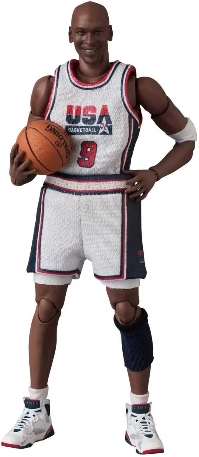 Load image into Gallery viewer, MAFEX NBA: Michael Jordan (Team USA) No. 132
