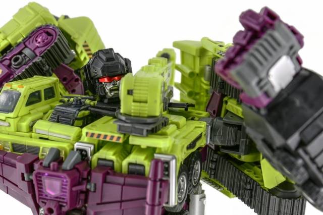 Load image into Gallery viewer, Generation Toy - Gravity Builder Set of 6 With Bonus Clear Scraper and Add-On Kit
