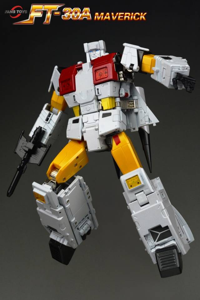 Load image into Gallery viewer, Fans Toys - FT-30A Maverick (Reissue)
