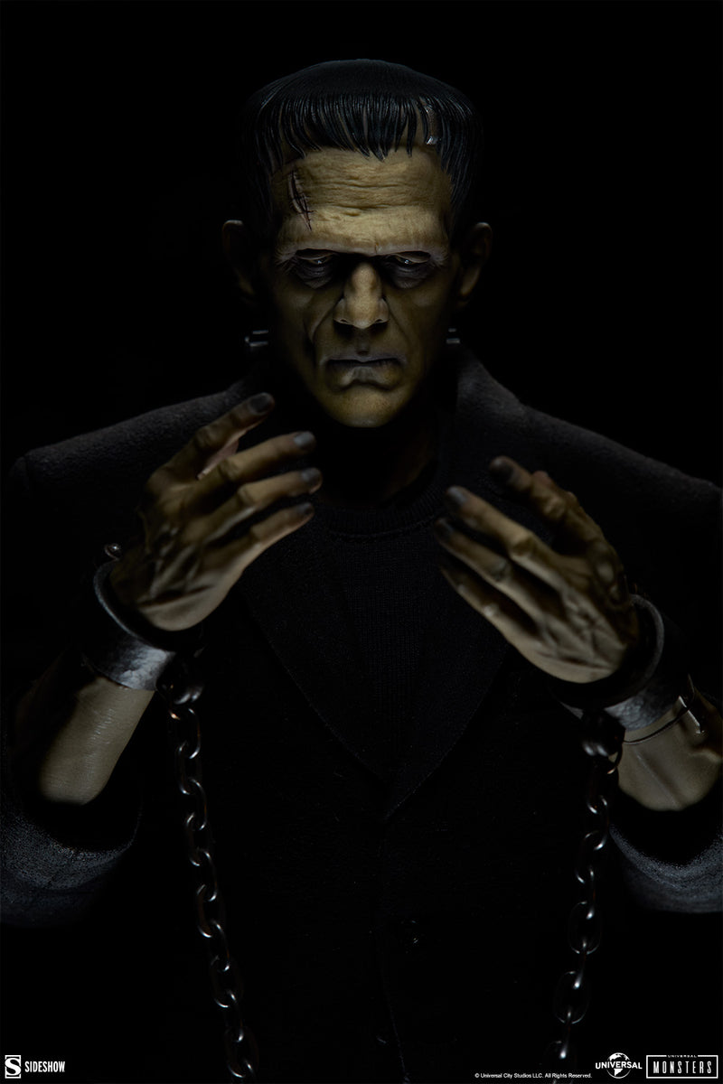 Load image into Gallery viewer, Sideshow - Universal Monsters: Frankenstein (1931) - Frankenstein (Deluxe Plus Edition)

