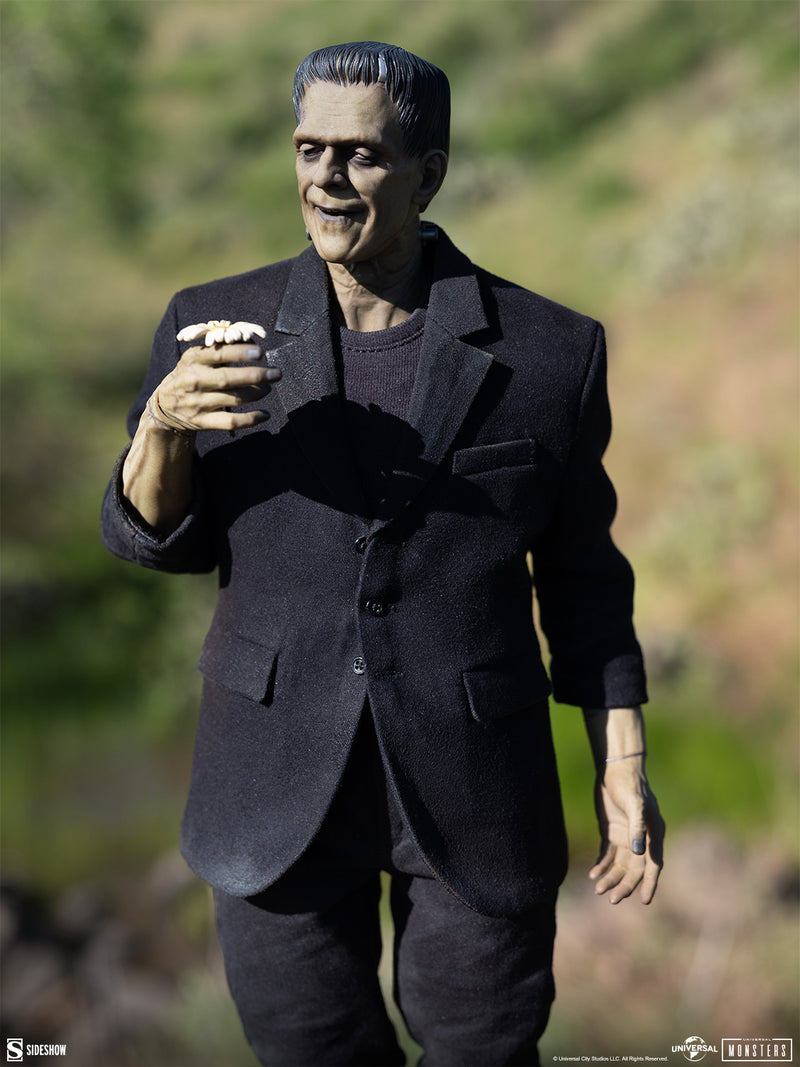 Load image into Gallery viewer, Sideshow - Universal Monsters: Frankenstein (1931) - Frankenstein (Deluxe Plus Edition)
