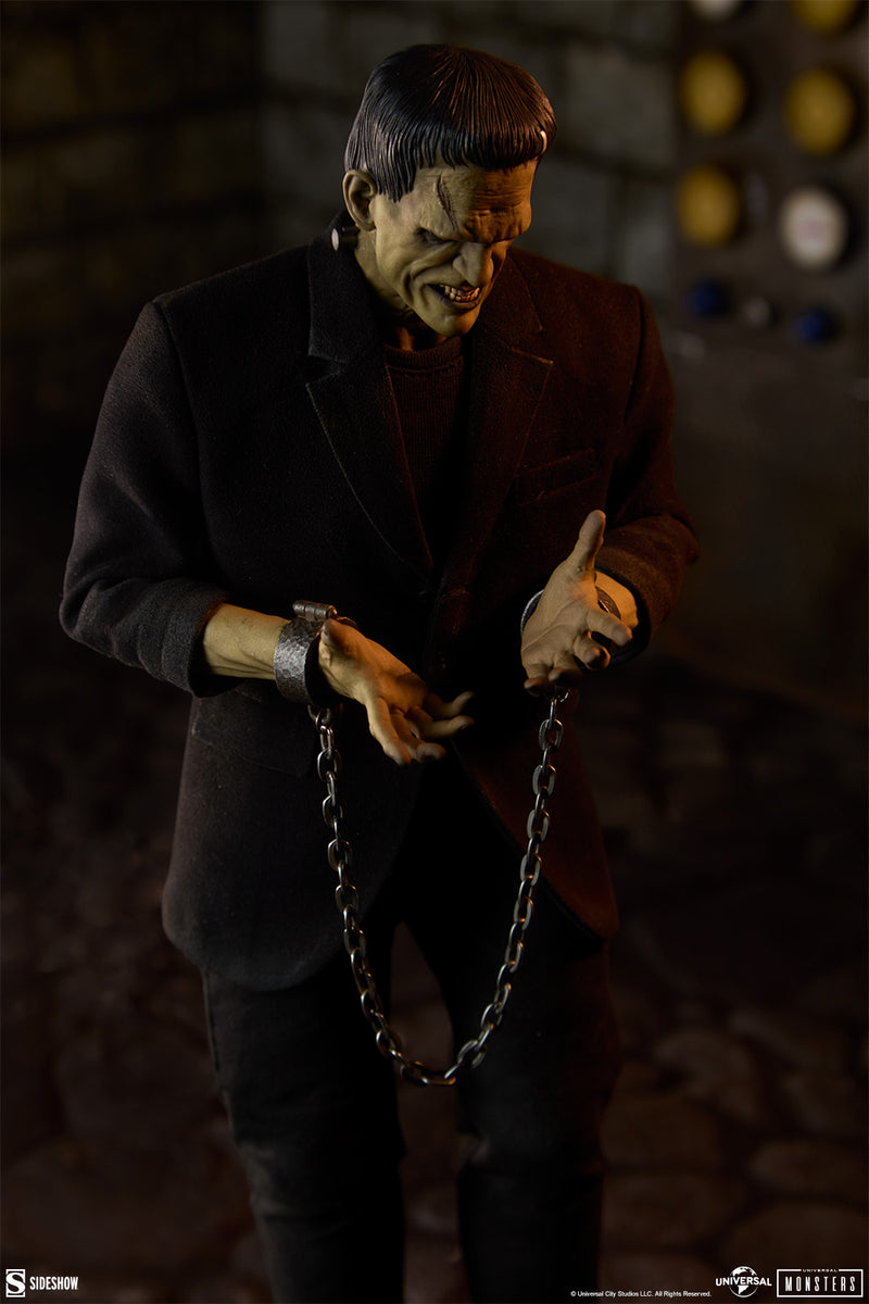 Load image into Gallery viewer, Sideshow - Universal Monsters: Frankenstein (1931) - Frankenstein (Deluxe Plus Edition)
