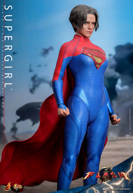 Hot Toys - The Flash (2023) - Supergirl