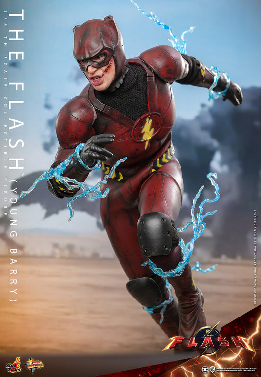 Hot Toys - The Flash (2023) - The Flash (Young Barry)