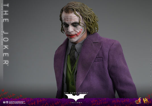 Hot Toys - The Dark Knight - The Joker