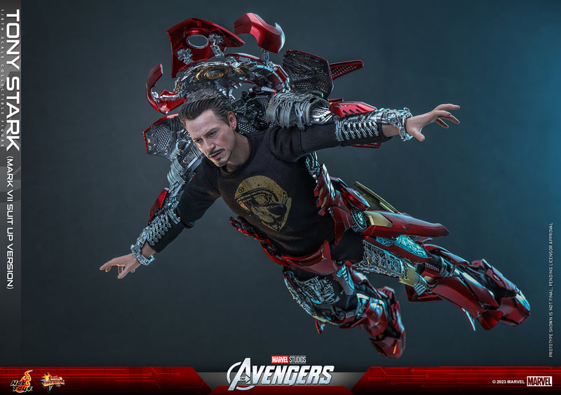 Load image into Gallery viewer, Hot Toys - The Avengers - Tony Stark (Mark VII Suit-Up Version)
