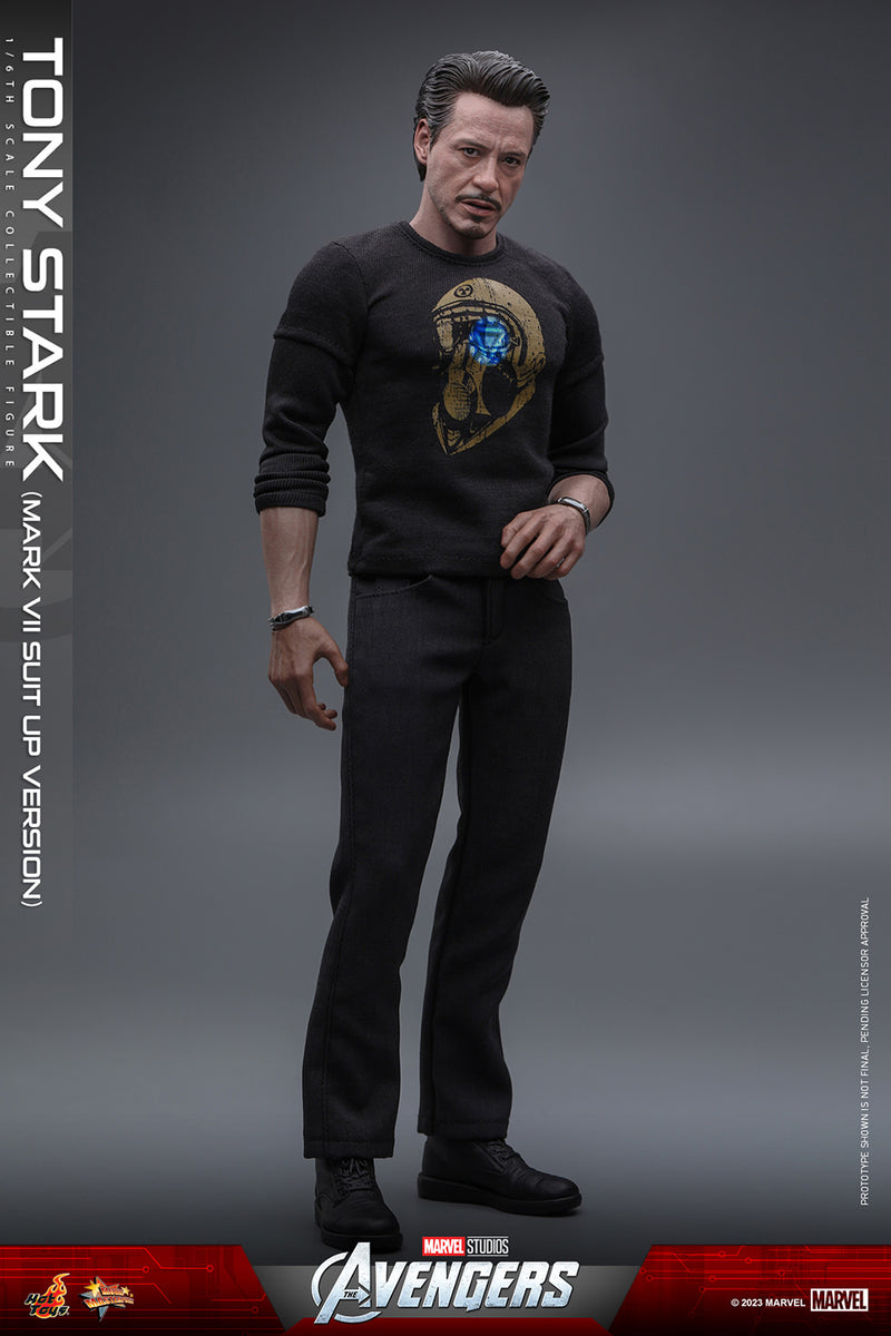 Load image into Gallery viewer, Hot Toys - The Avengers - Tony Stark (Mark VII Suit-Up Version)
