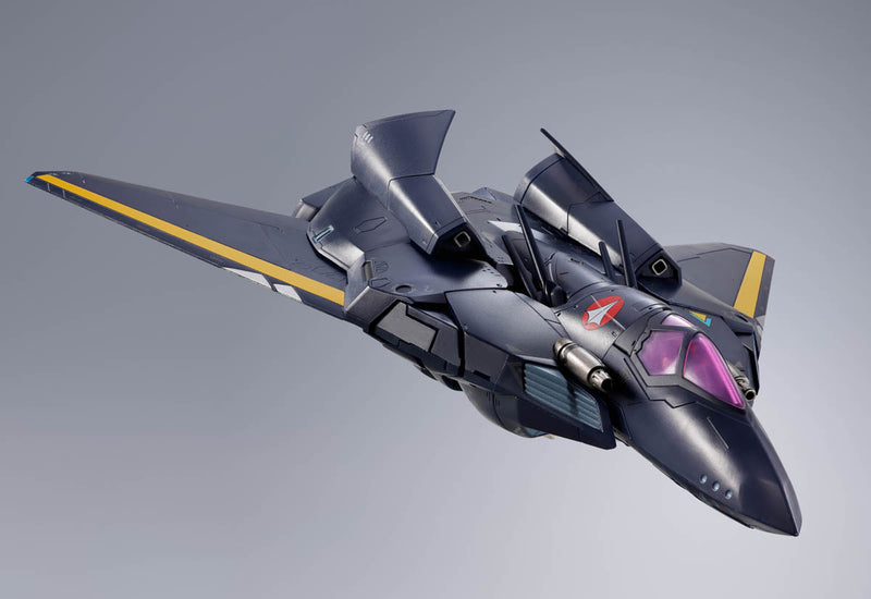 Load image into Gallery viewer, Bandai - Macross 7 DX Chogokin: VF-17S Nightmare Stealth Valkyrie (Gamlin Kizaki)
