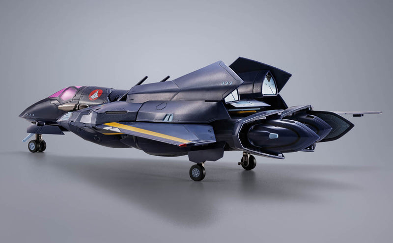 Load image into Gallery viewer, Bandai - Macross 7 DX Chogokin: VF-17S Nightmare Stealth Valkyrie (Gamlin Kizaki)
