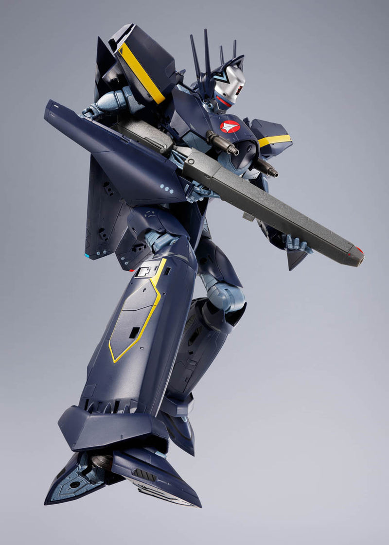 Load image into Gallery viewer, Bandai - Macross 7 DX Chogokin: VF-17S Nightmare Stealth Valkyrie (Gamlin Kizaki)
