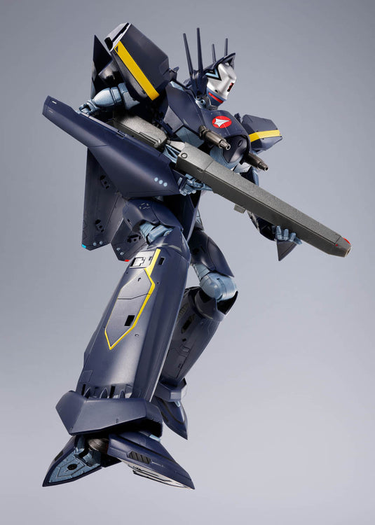 Bandai - Macross 7 DX Chogokin: VF-17S Nightmare Stealth Valkyrie (Gamlin Kizaki)