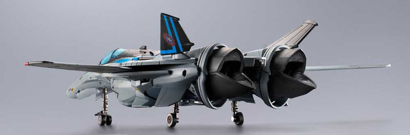 Load image into Gallery viewer, Bandai - Macross Frontier DX Chogokin: VF－25 Messiah Valkyrie (Top Gun: Maverick Version)
